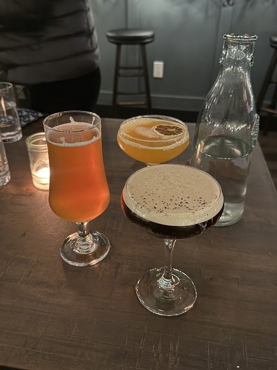 Crown Alley interior