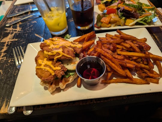 Stone Street Tavern food