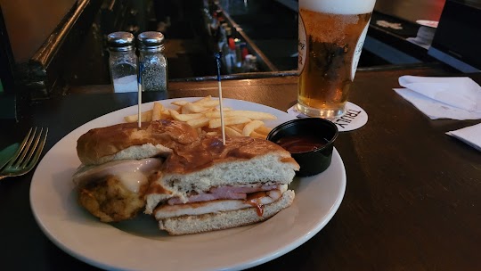 Shades of Green interior