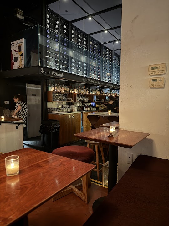 Ardesia Wine Bar wine