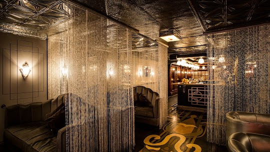 Dear Irving cocktail bar