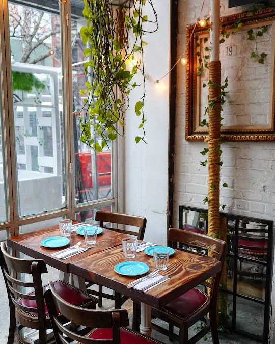 19 Cleveland exterior