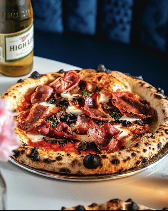 Motel No Tell interior